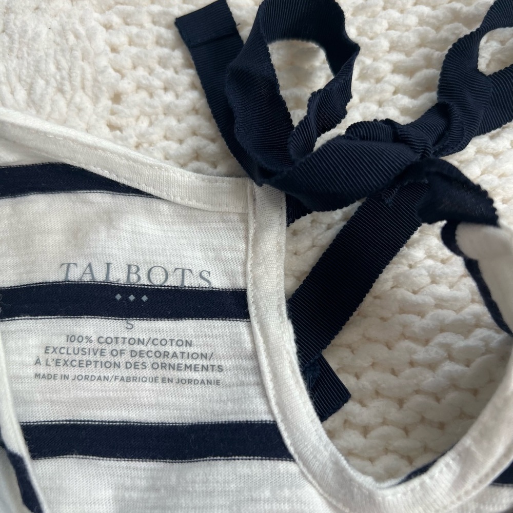 Beautiful Talbots top Size small, striped pattern,100% cotton - Picture 2 of 8